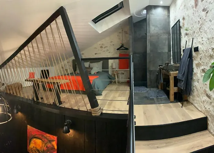 Alojamento de Acomodação e Pequeno-almoço L'atelier Planque